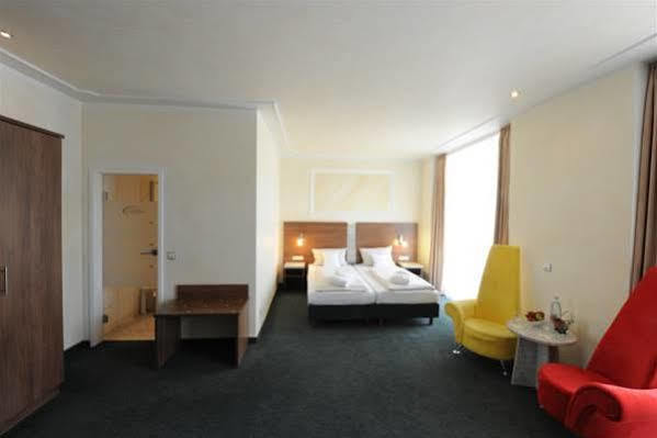 Sympathie-Hotel Fuerstenhof Bad Kreuznach Bagian luar foto